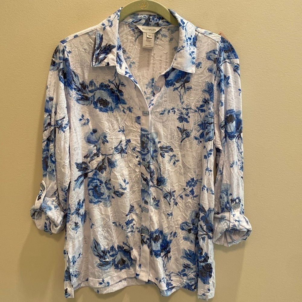 Multiples Soft Lightweight White Blue Floral Crinkle Shirt MP